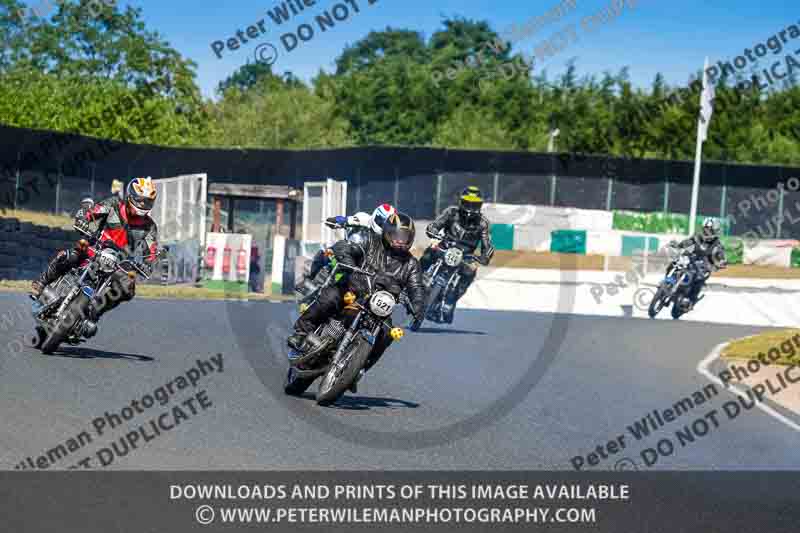 Vintage motorcycle club;eventdigitalimages;mallory park;mallory park trackday photographs;no limits trackdays;peter wileman photography;trackday digital images;trackday photos;vmcc festival 1000 bikes photographs